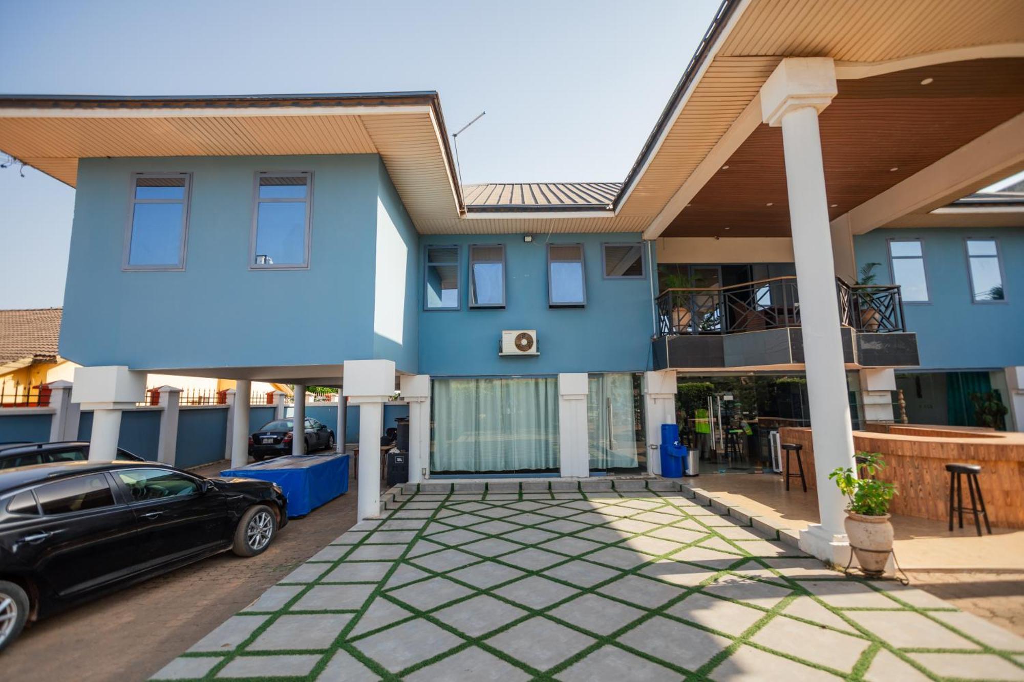 Beauty Hotel Accra Exterior photo