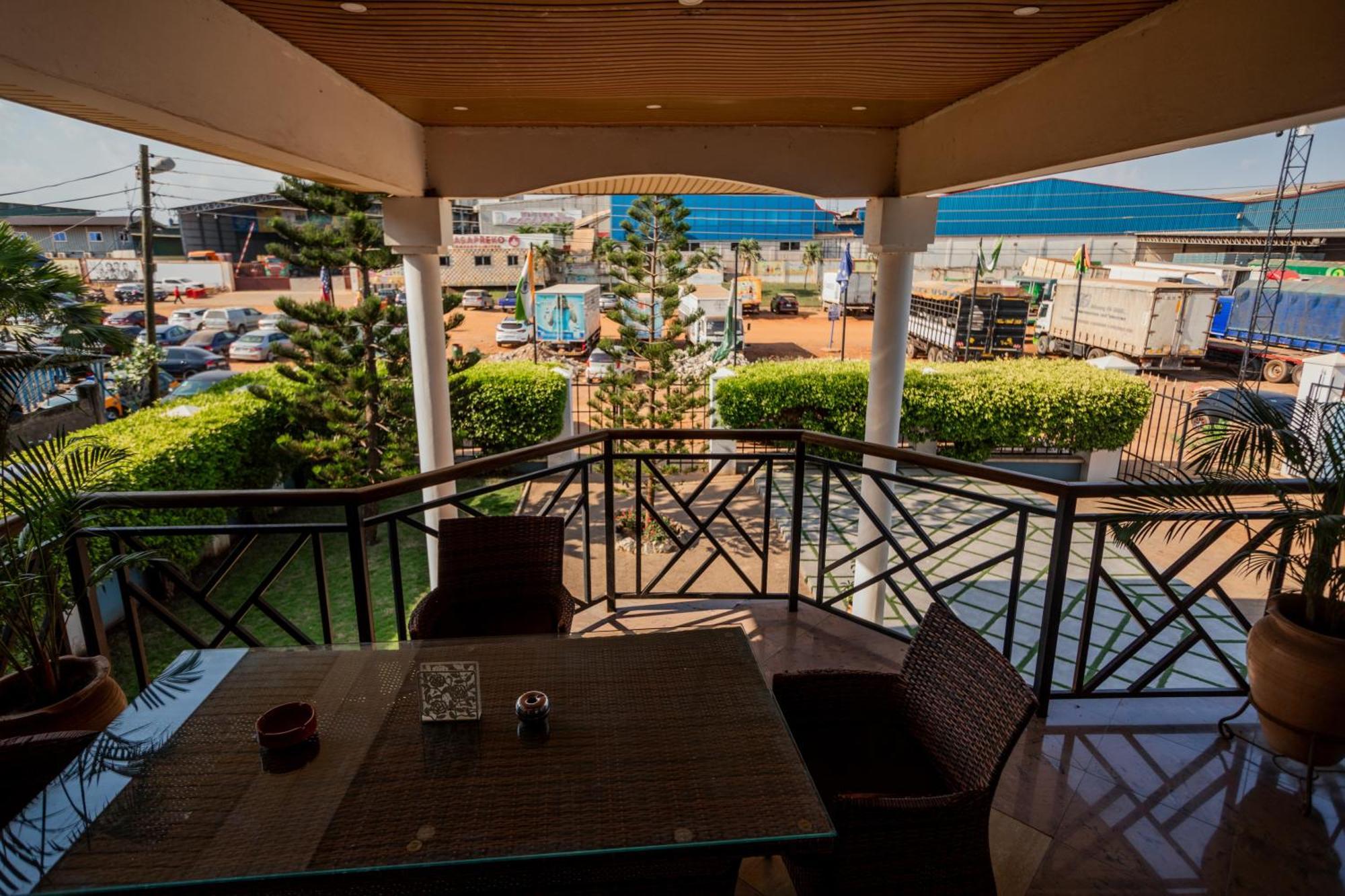 Beauty Hotel Accra Exterior photo