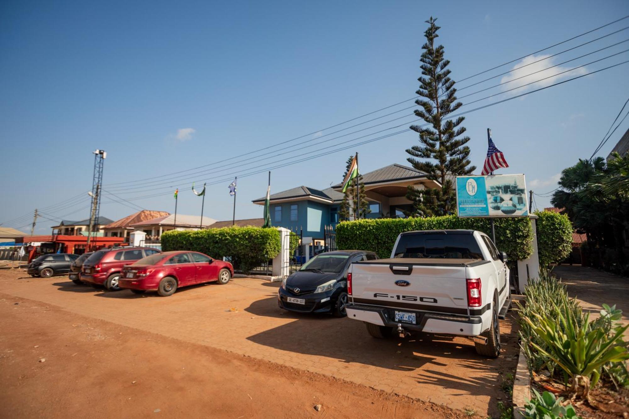 Beauty Hotel Accra Exterior photo