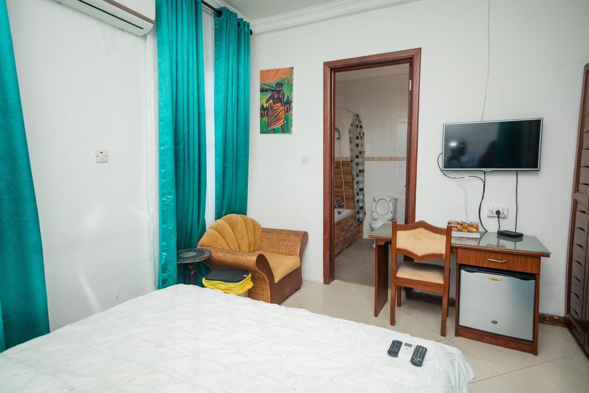 Beauty Hotel Accra Exterior photo