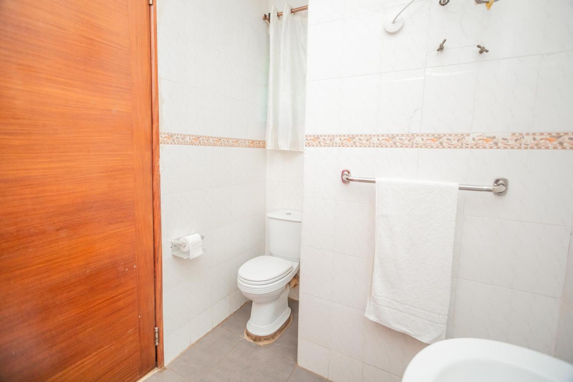 Beauty Hotel Accra Exterior photo
