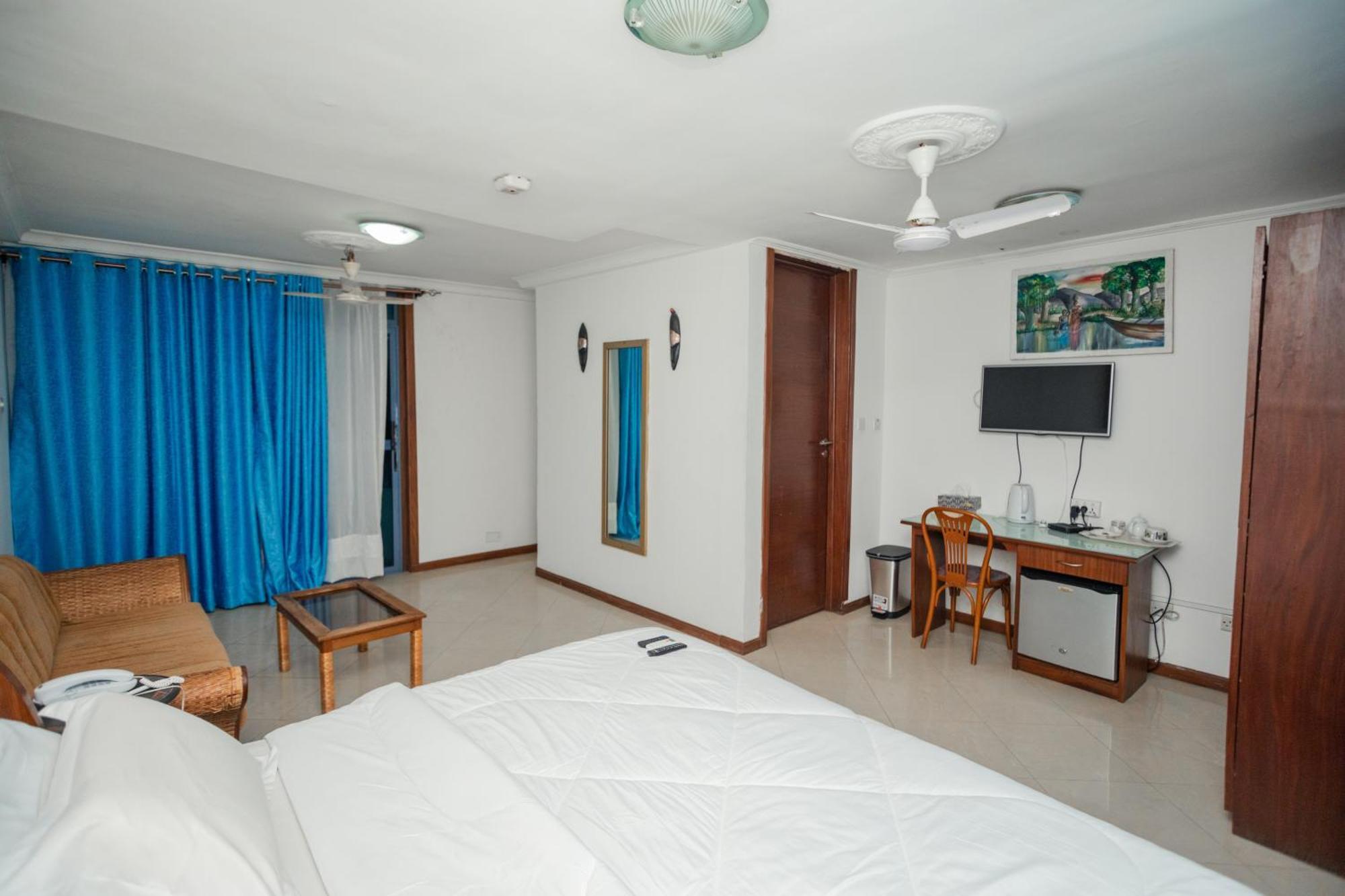 Beauty Hotel Accra Exterior photo